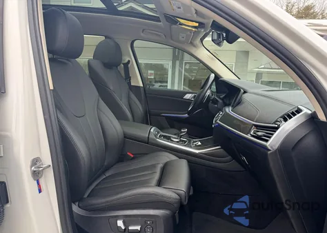 2021 BMW X7 xDrive40I из США, поврежденный, VIN 5UXCW2C00M9H53341